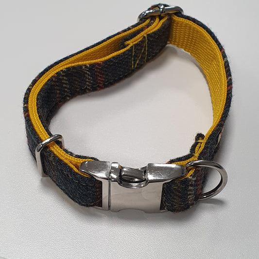 Bright Green and Russet Windowpane Tweed Collar on Metal Buckle